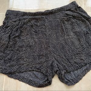 H&M Flowy Shorts
